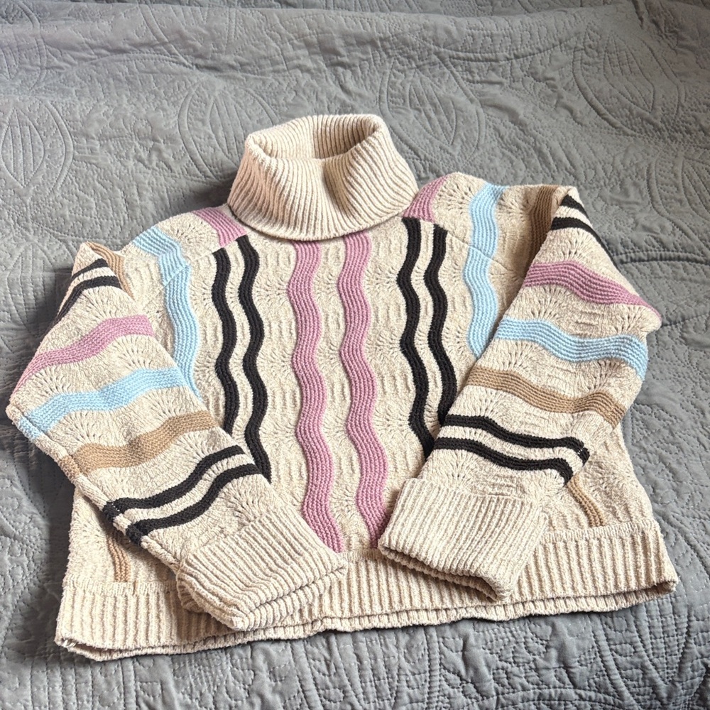 Cozy Multicolor Wave Pattern Turtleneck Sweater- So Cozy!
